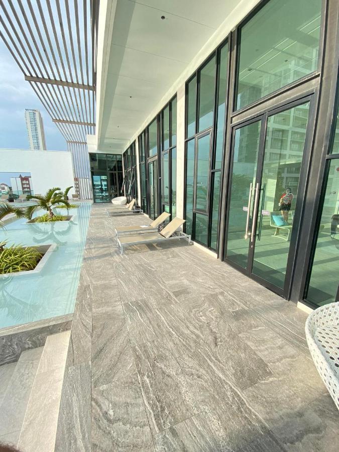 Aeras Jomtien By Cherry Aparthotel Exterior photo