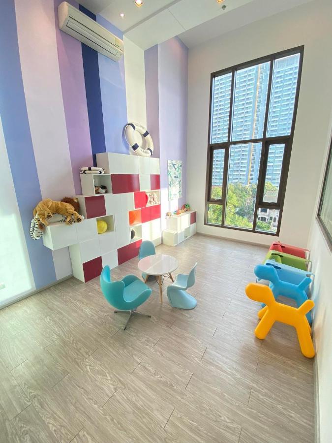 Aeras Jomtien By Cherry Aparthotel Exterior photo